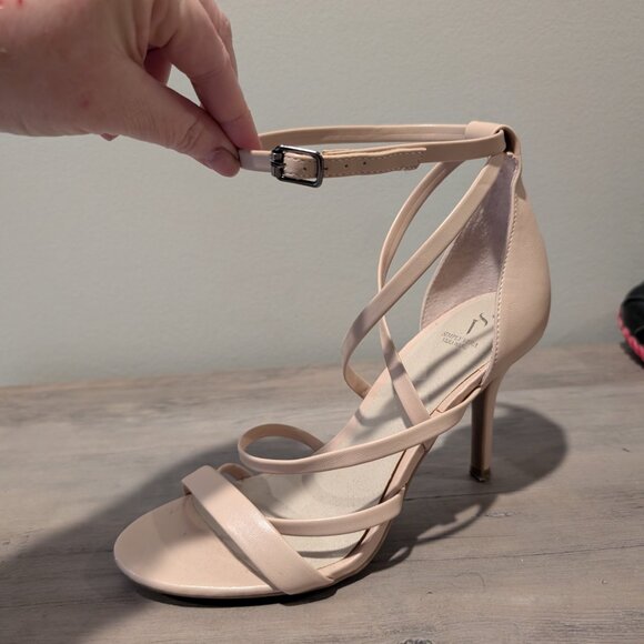 Simply Vera - Women's Strappy Heels - Picture 4 of 4